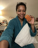 Customer with the aki bar and her pillowcase
